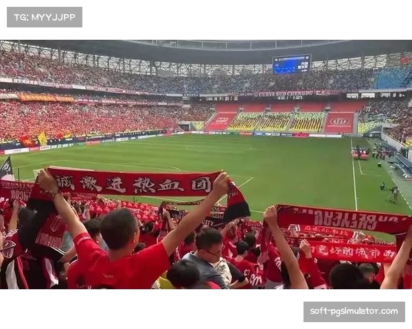 中超对决中出现争议：成都球迷被指歧视阿奇姆彭，事件引发热议